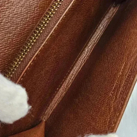 📍SOLD📍Louis Vuitton Monogram Wallet - Picture 10 of 17